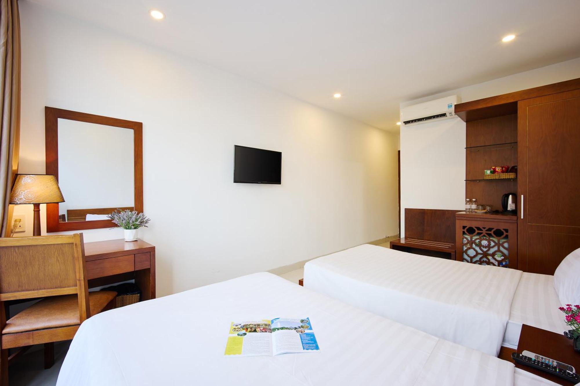 Golden Light Da Nang Hotel Exterior photo