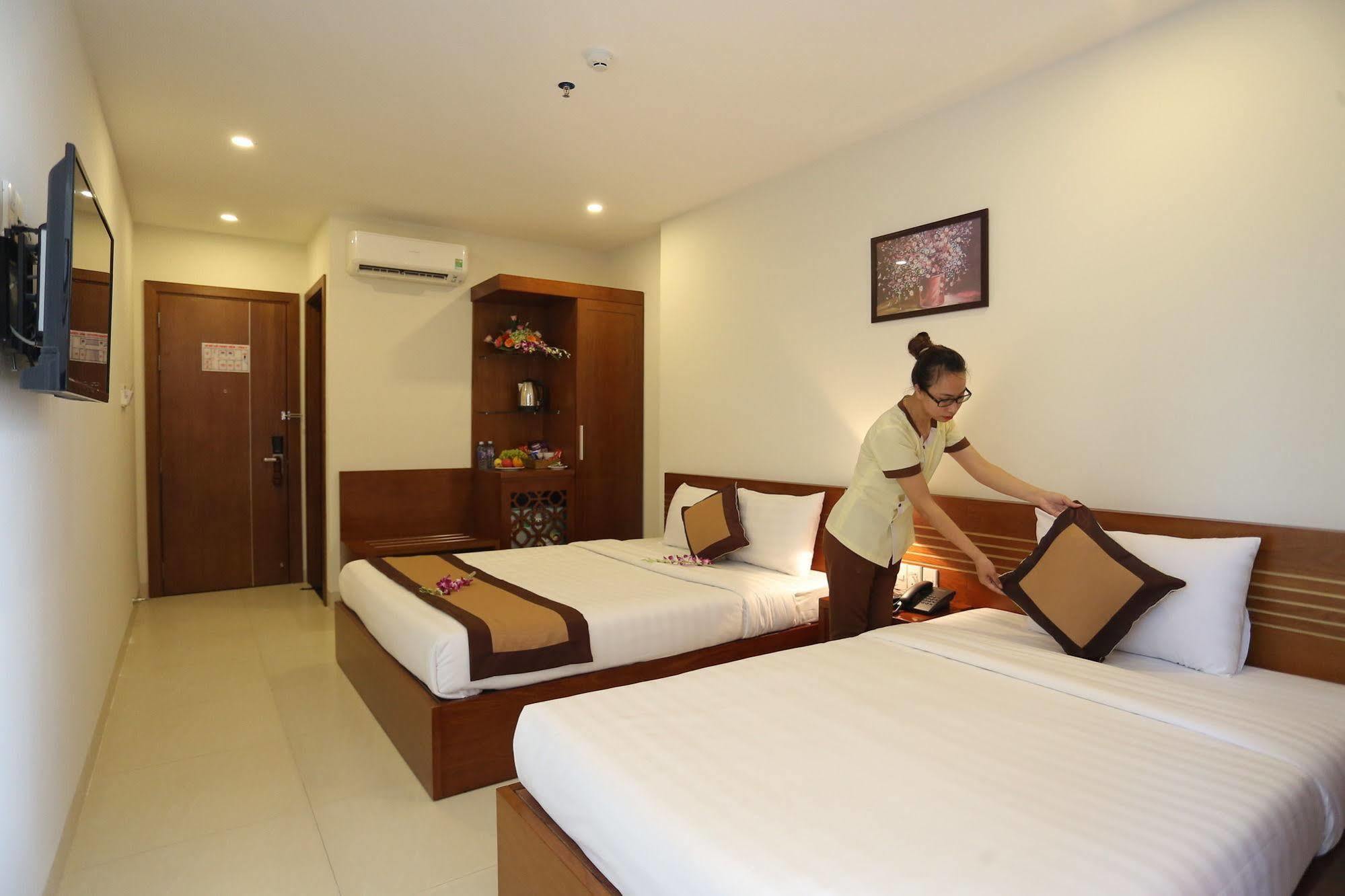 Golden Light Da Nang Hotel Exterior photo